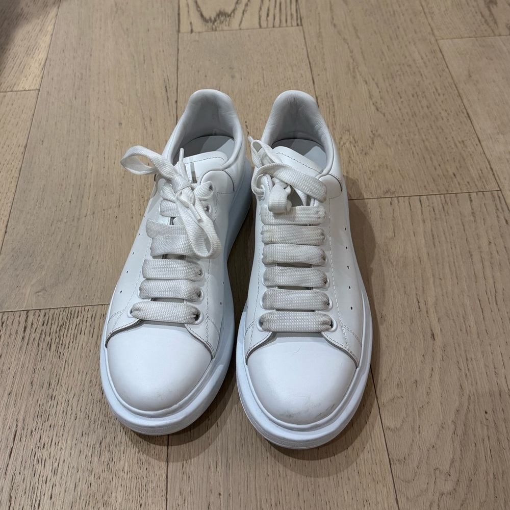 Alexander McQueen White Sneakers - 39